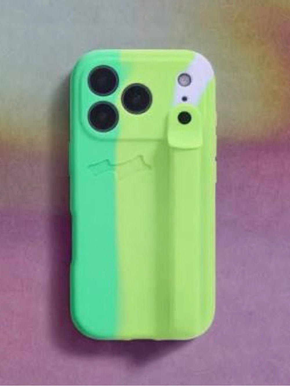 Skylrk phone case (iPhone 17 pro)